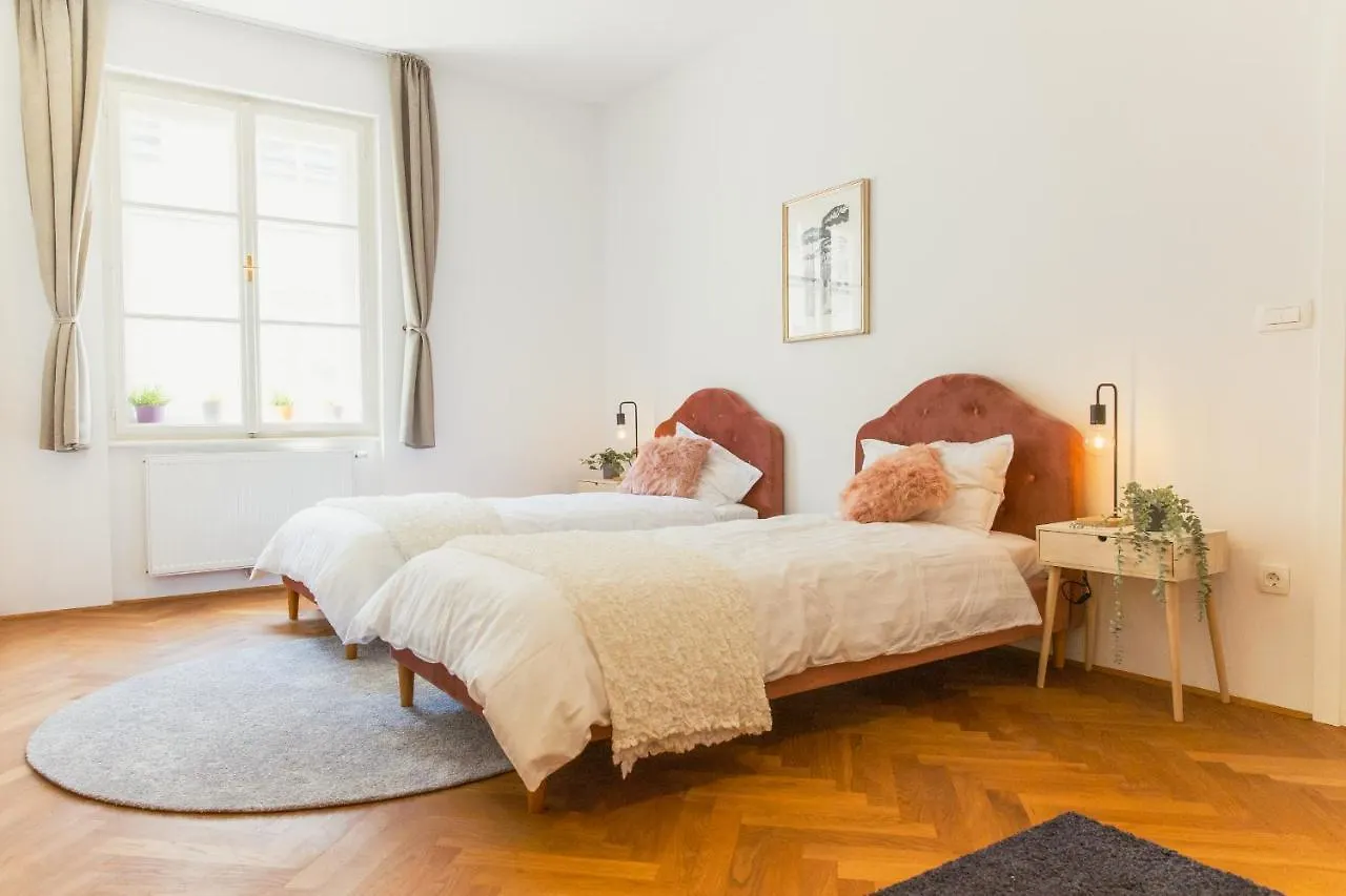 Top Location City Centre Condo In Historic Building With Free Garage Parking Ljubljana