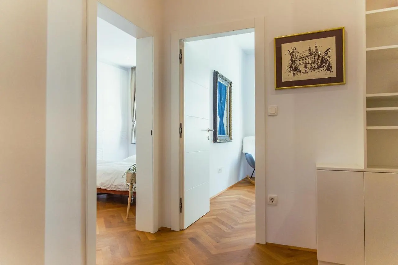 Apartment Top Location City Centre Condo In Historic Building With Free Garage Parking Ljubljana